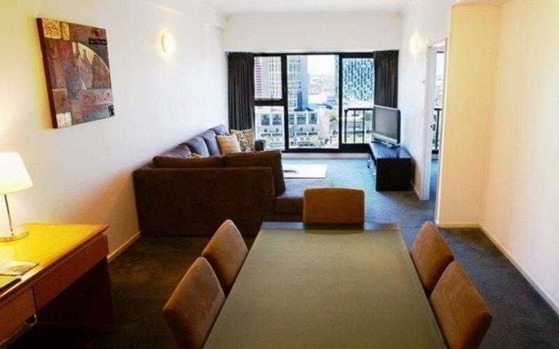 Riverside Apartments Melbourne Room photo
